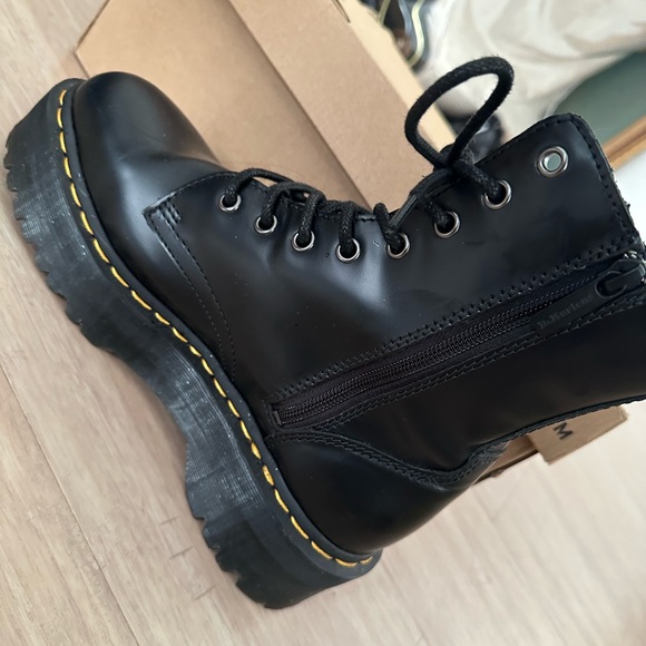 JADON DR MARTENS